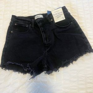 Abercrombie 90s relaxed cutoff shorts